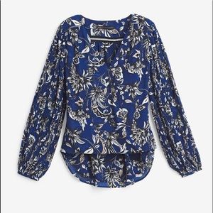 WHBM PAISLEY FLORAL PLEATED-SLEEVE SURPLICE BLOUSE